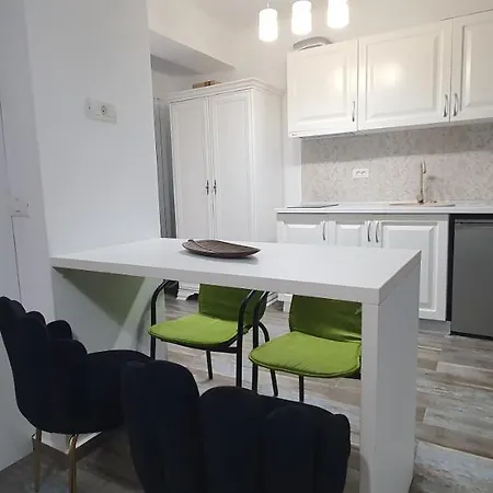 Tomis Promenada Luxury Studio